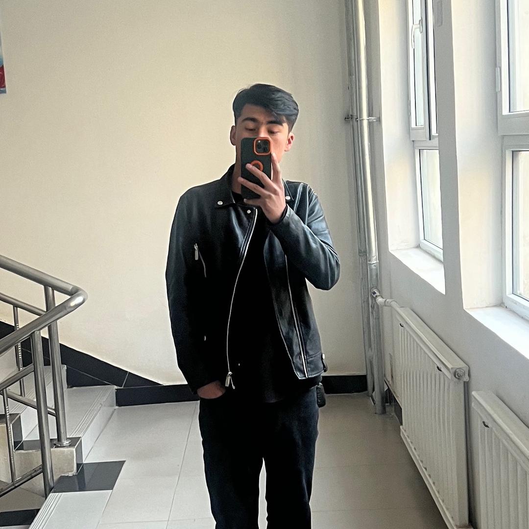 艾    -