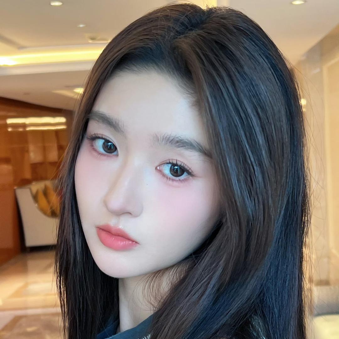 腻腻_