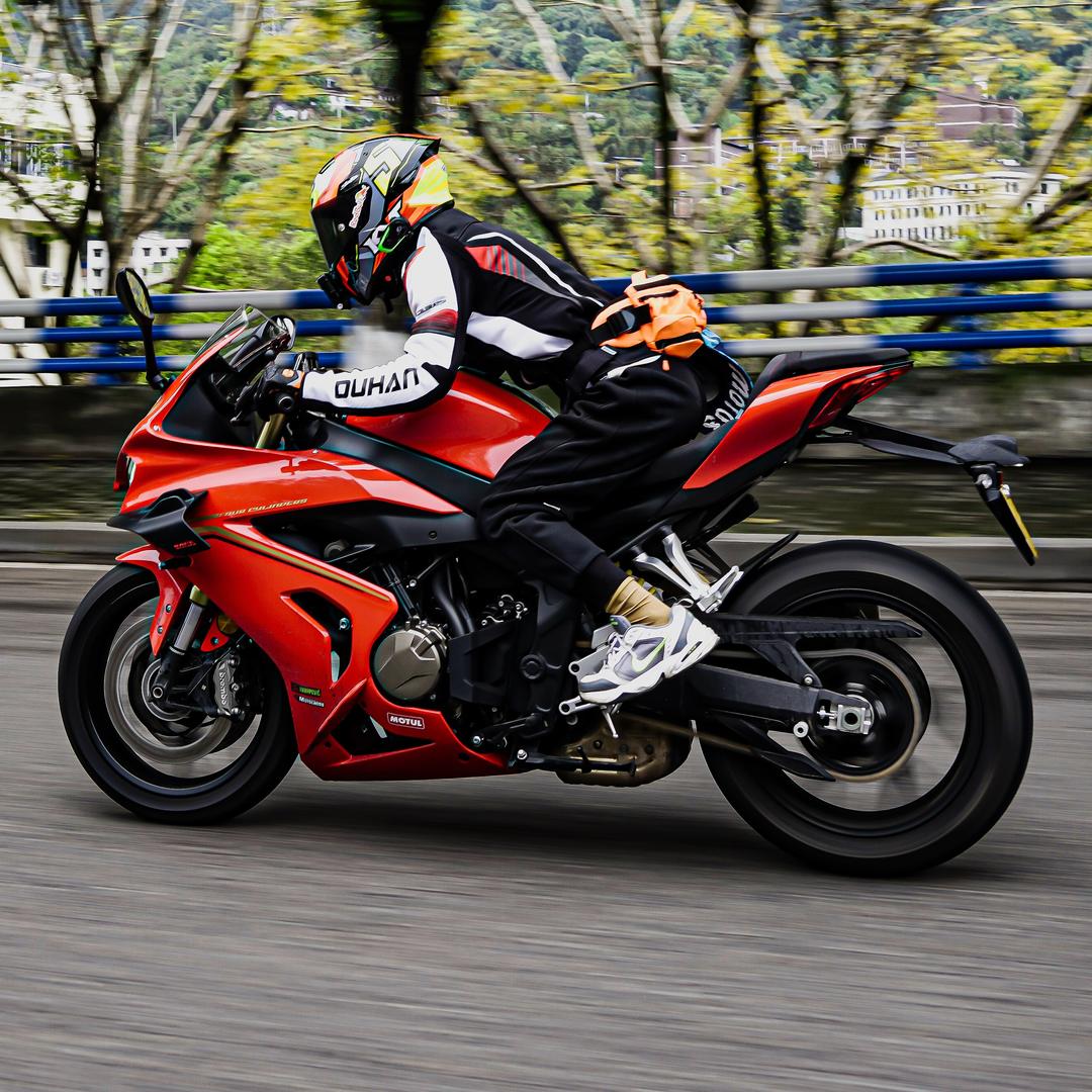 磊子玩车🏍️🚘