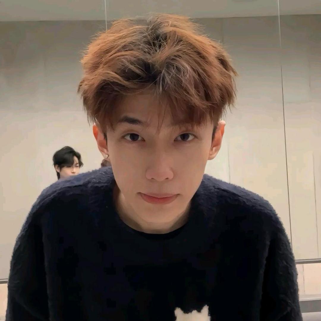 ㅤㅤㅤㅤㅤㅤㅤ保护每个女孩子的齐刘海