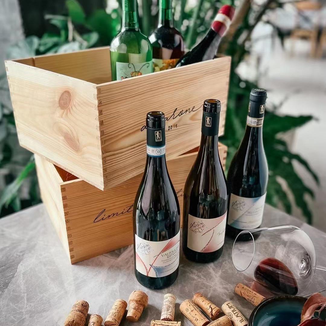 一杯酒，一个人