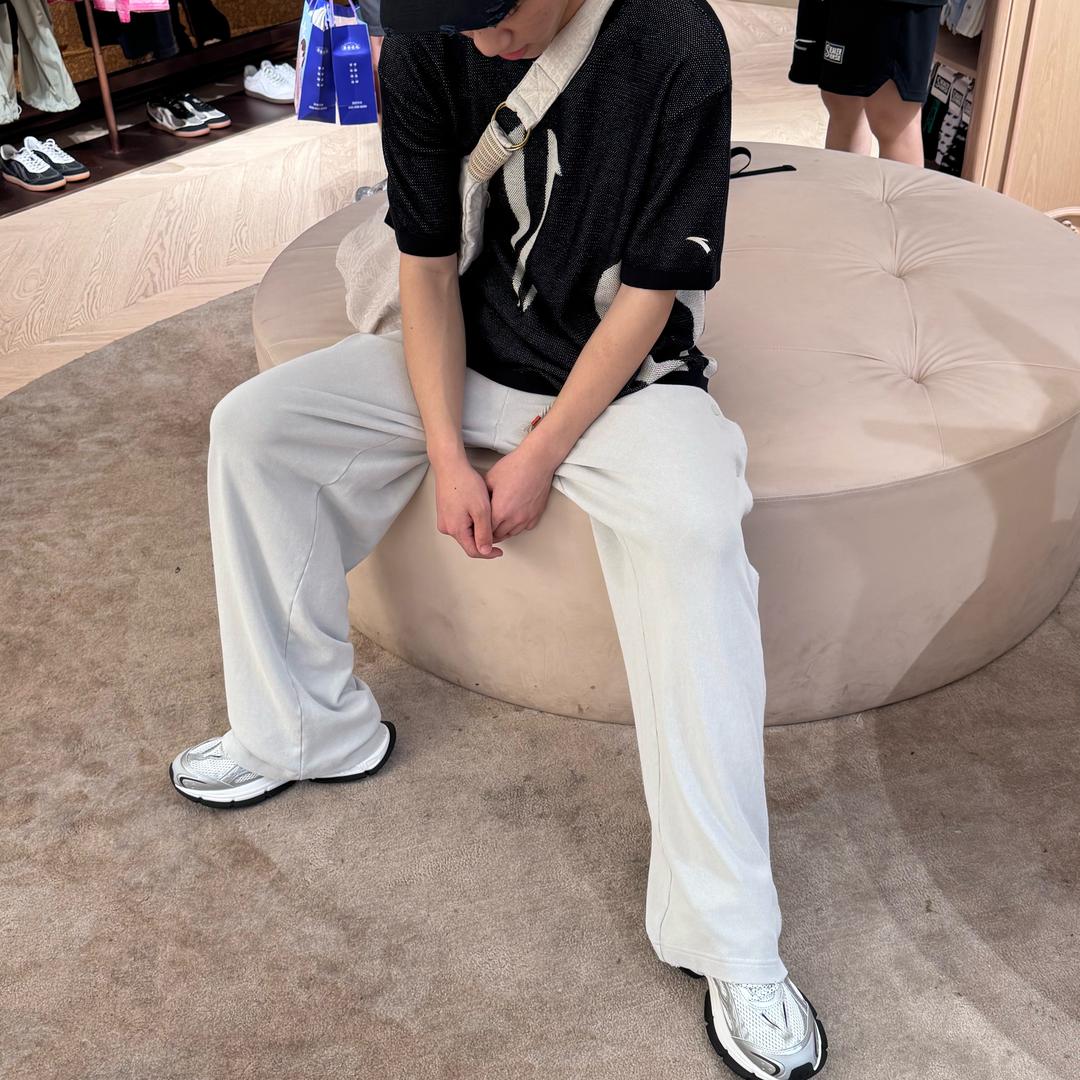 李小凯