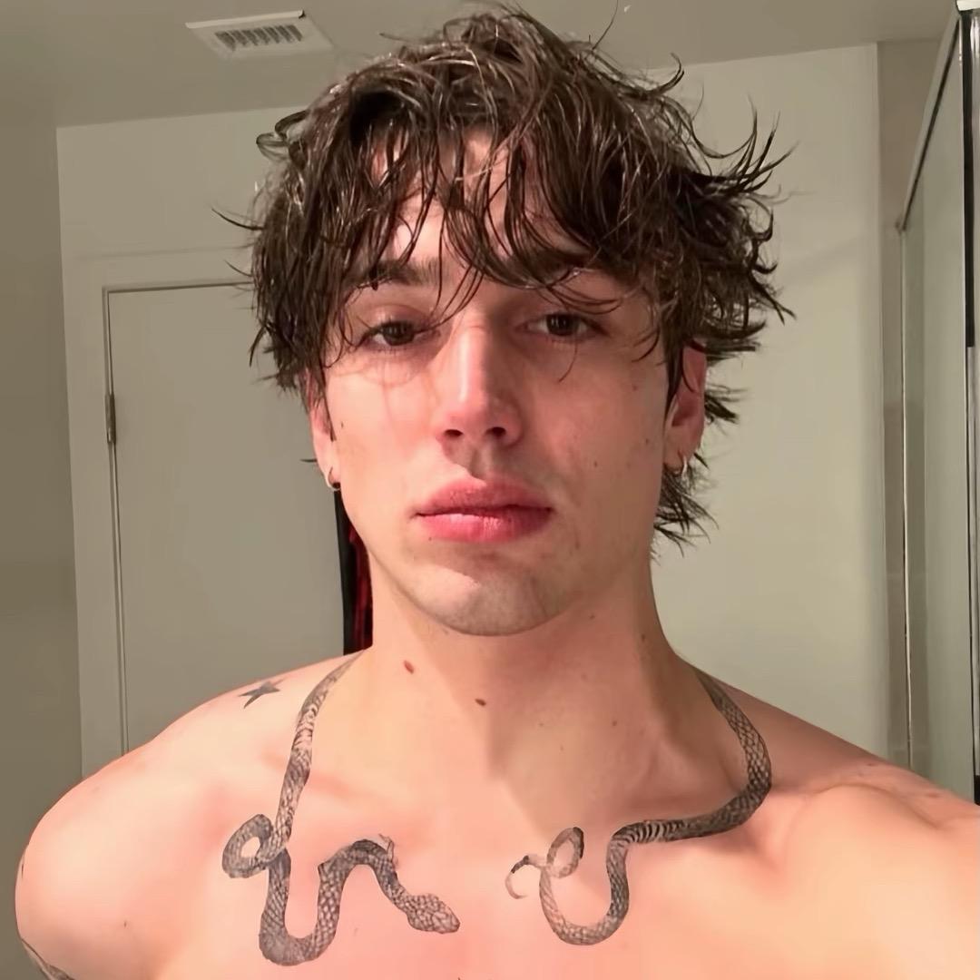 🥷𓀀𓀁𓀂𓀃𓀄𓀅𓀆𓀇☠️