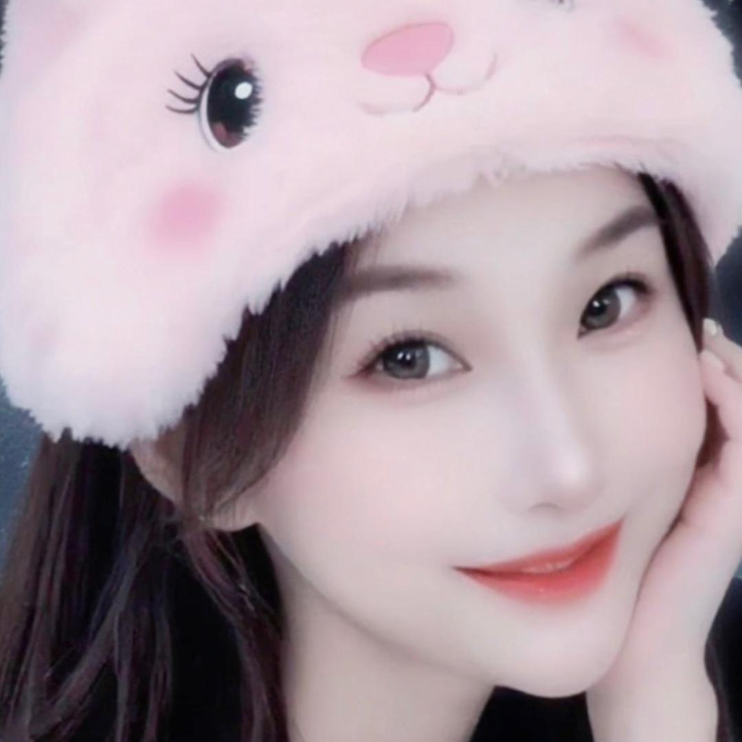 爱笑的笨妞🥰
