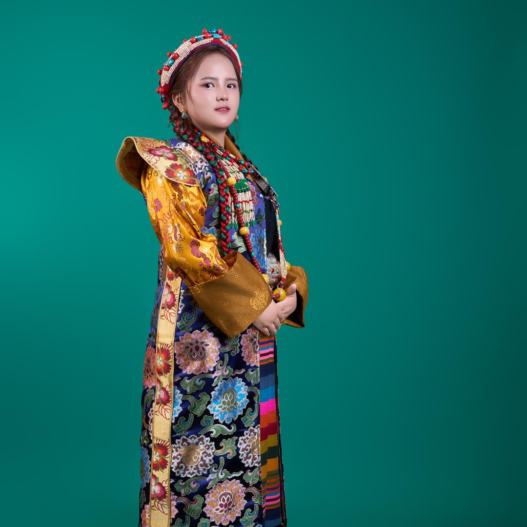 后藏歌手普尺店铺