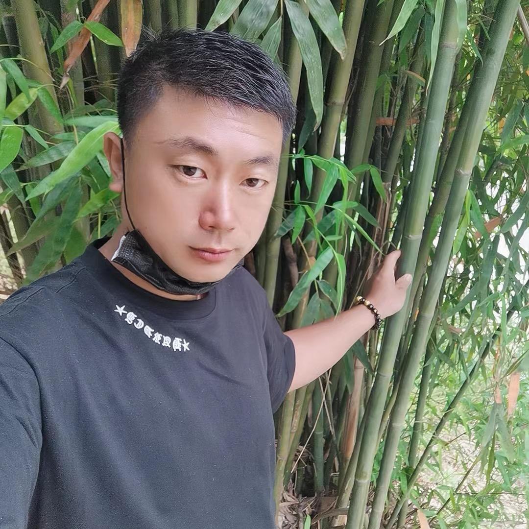 陈小天和爸妈的农村生活