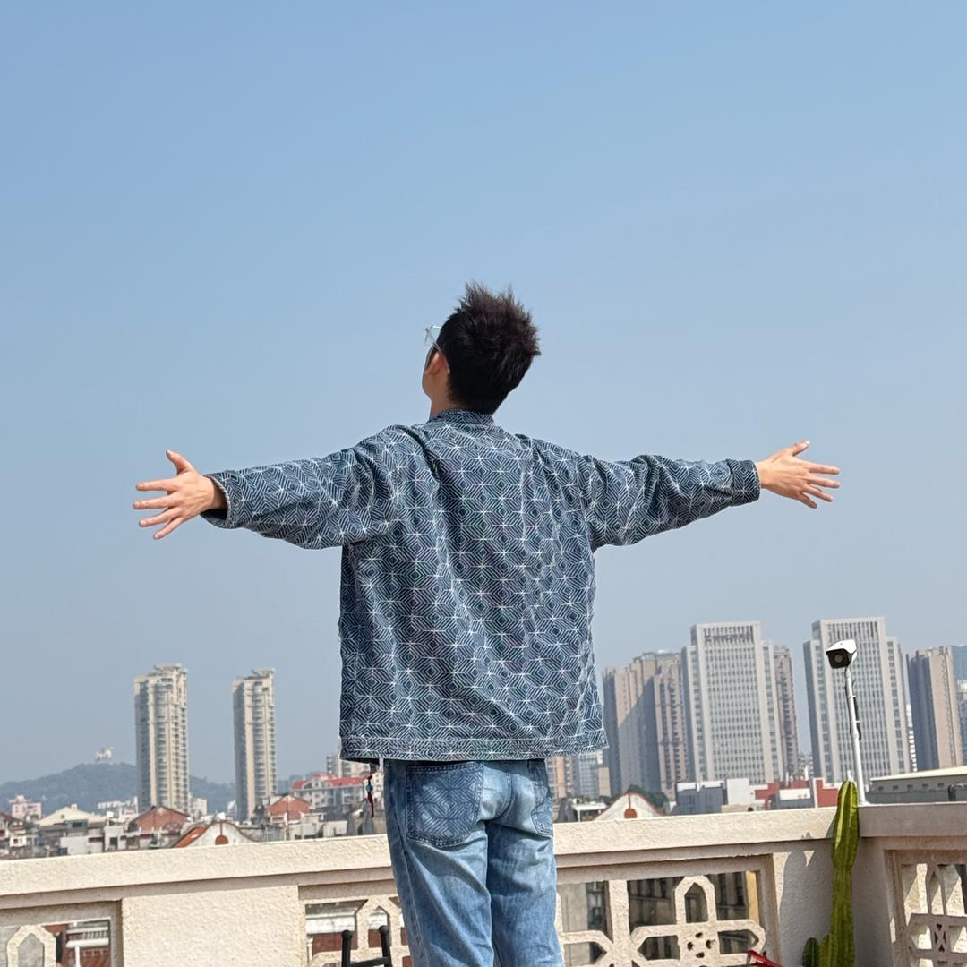 二毛探球