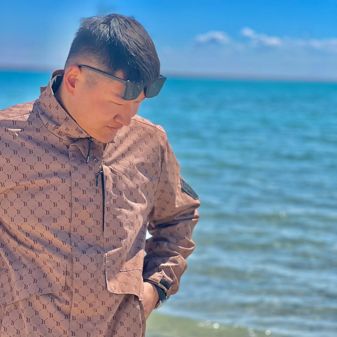@何歌儿
