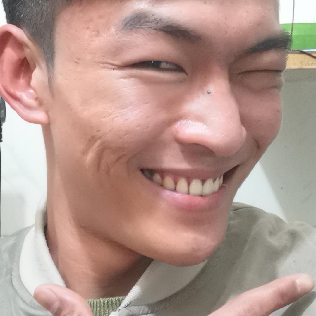 钱多多@