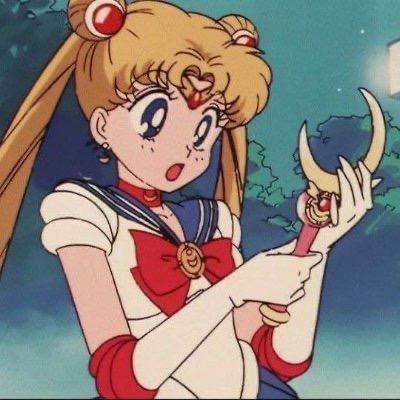 爱拍照的小馒头