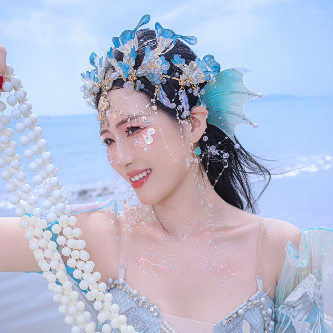 哈哈毛🧜‍♀️美人鱼🦁（酒吧老板娘）