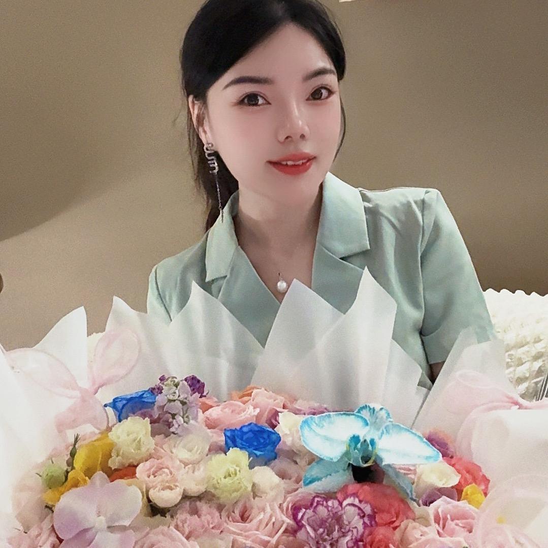 李思妍