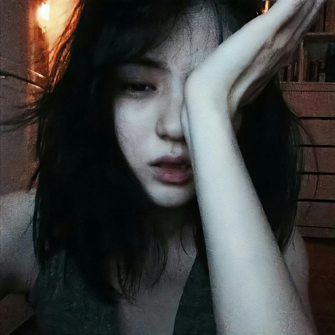 成熟稳重的成年人