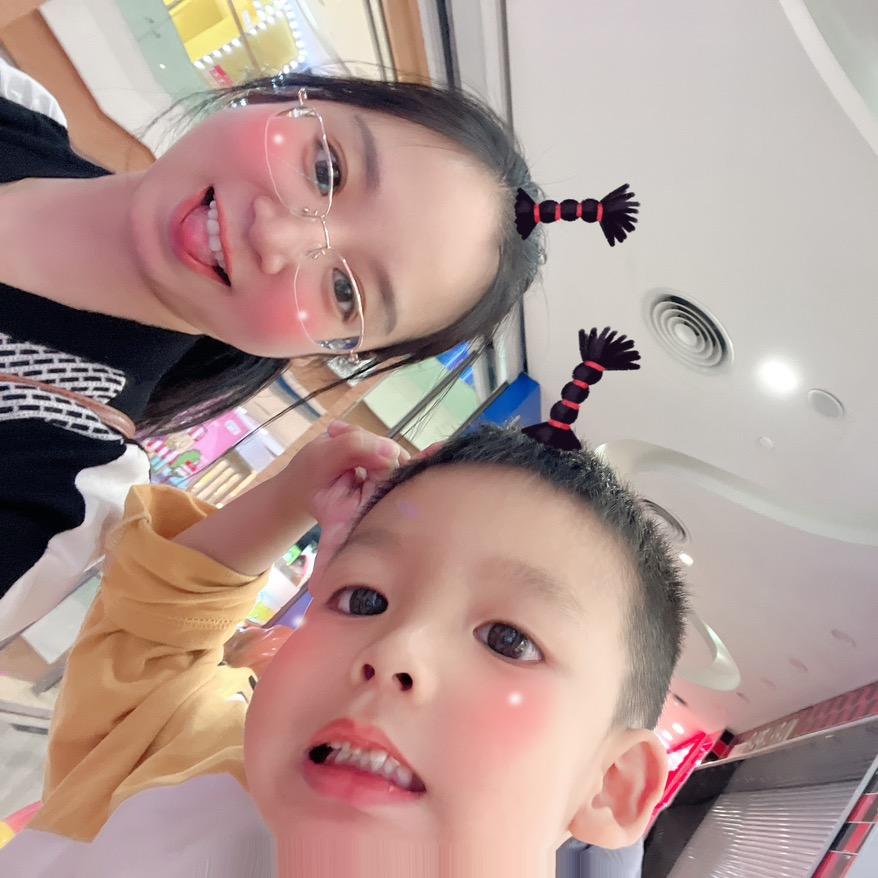 郭可可爱奥特曼
