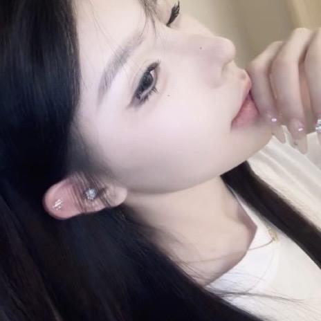 一个小哭包.
