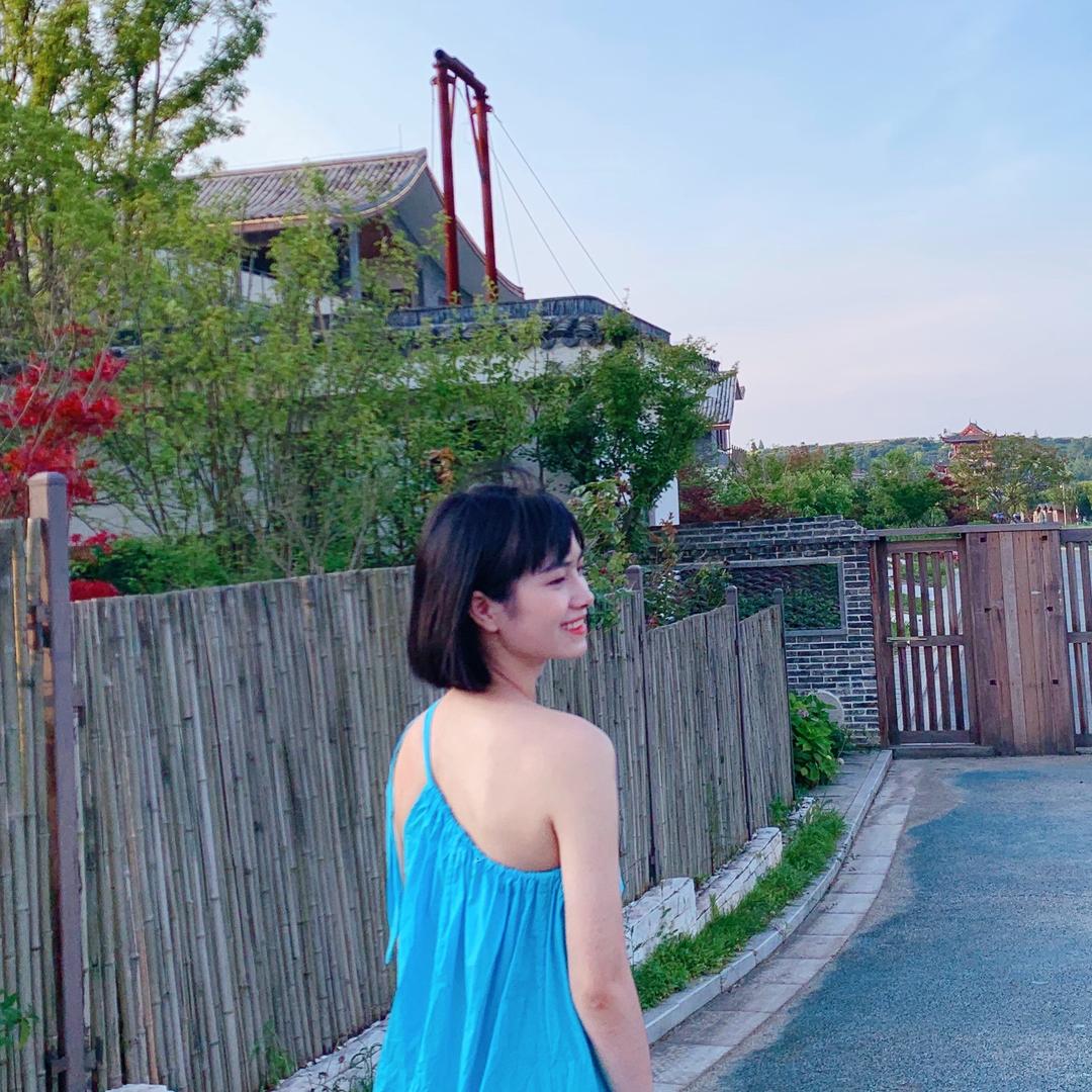 我不是青青