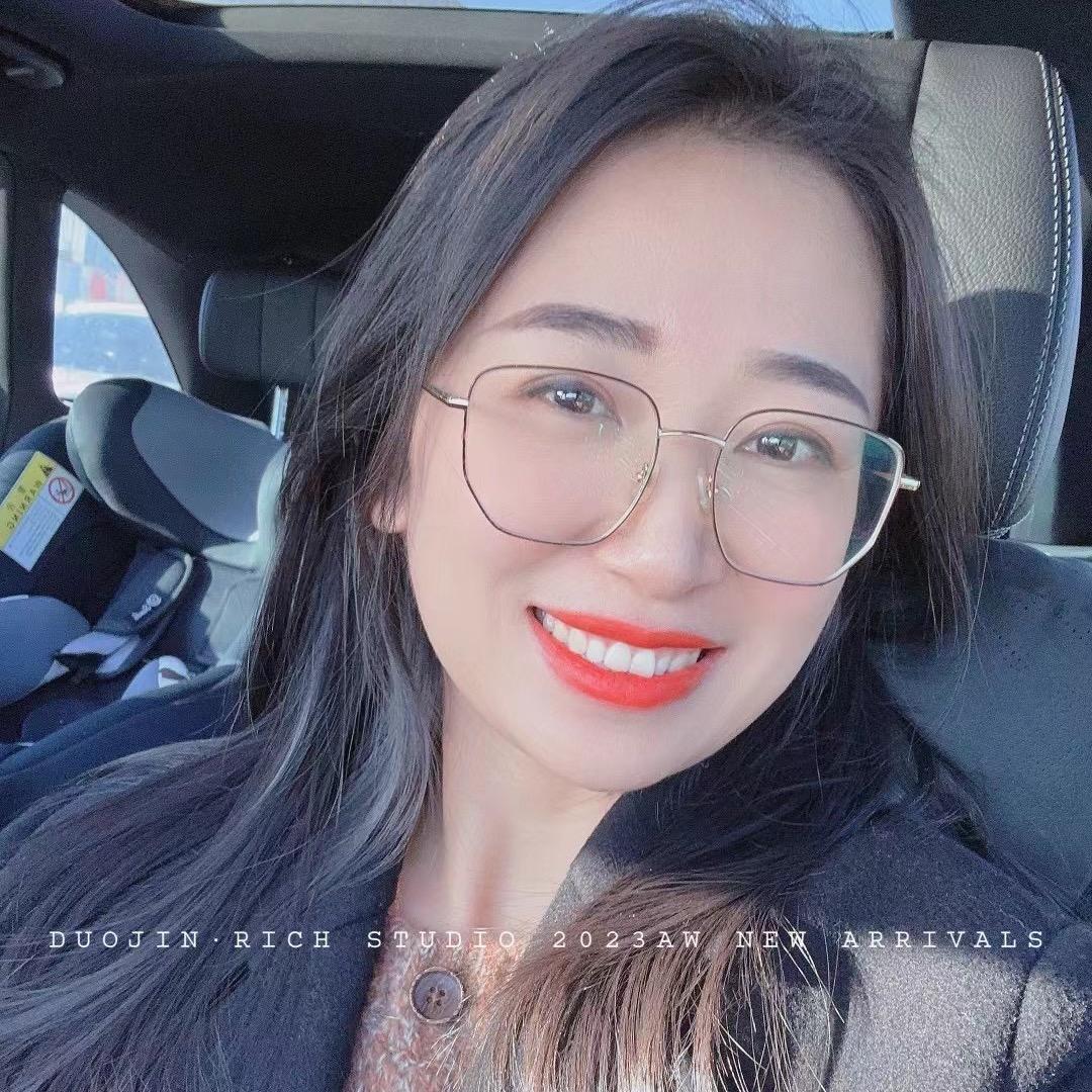 济南多金女装旗舰号