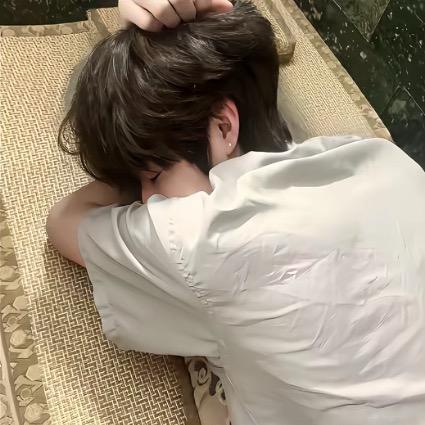 凌睐酮