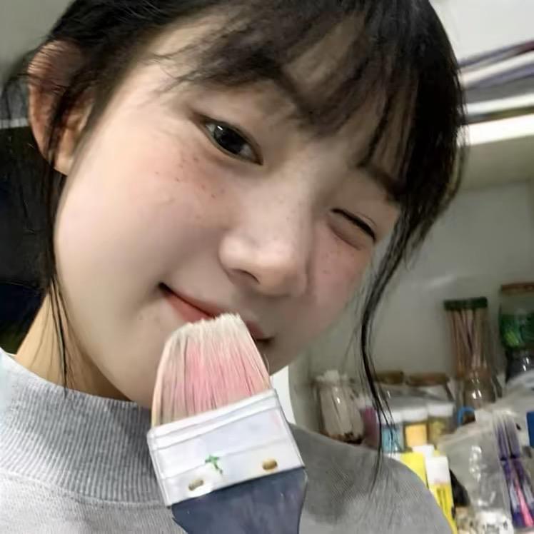 齐刘海的甜妹-