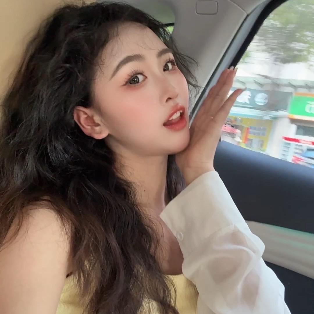 H.💛