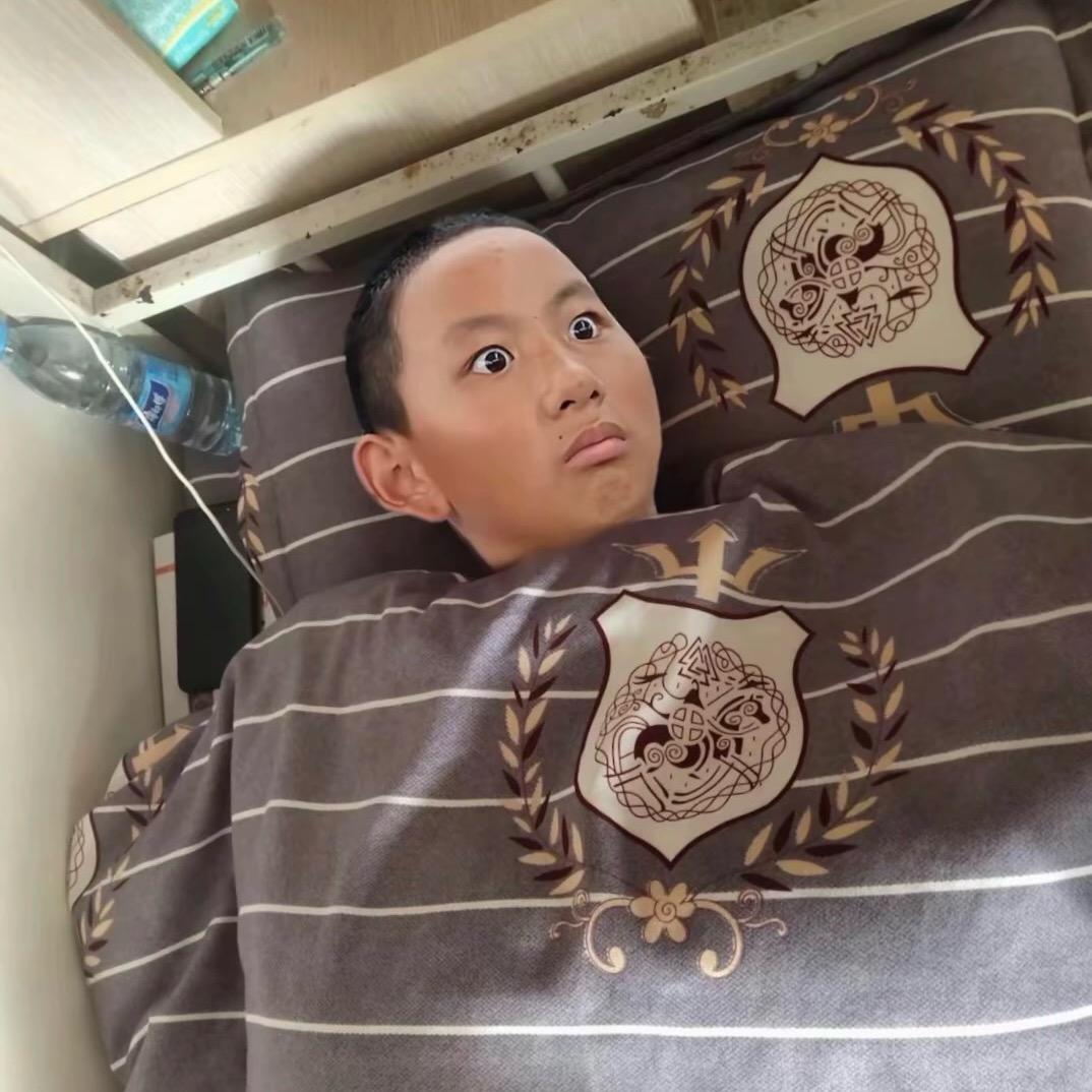 抠脚抠🦶
