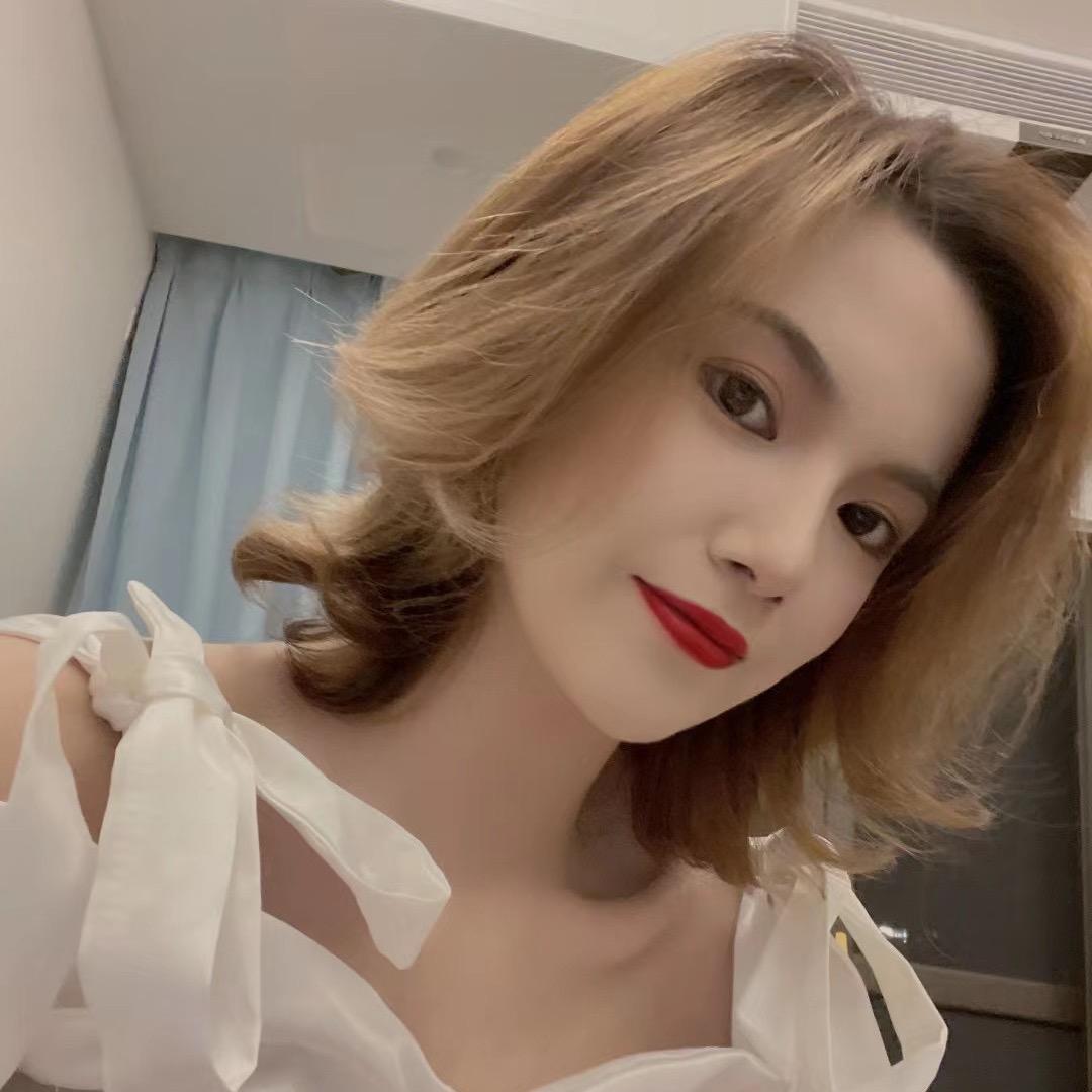 思百年珠宝（依依）