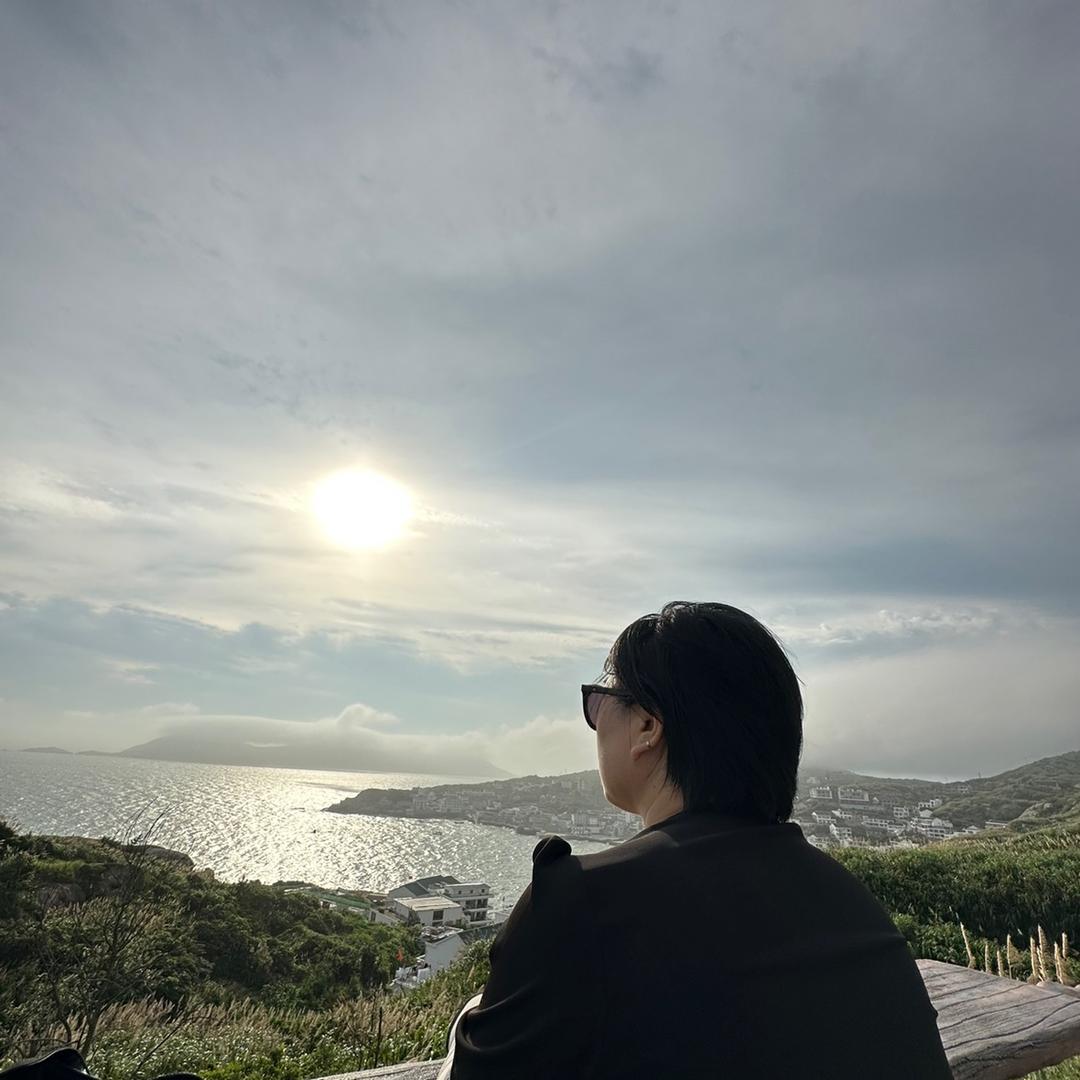 W 艷