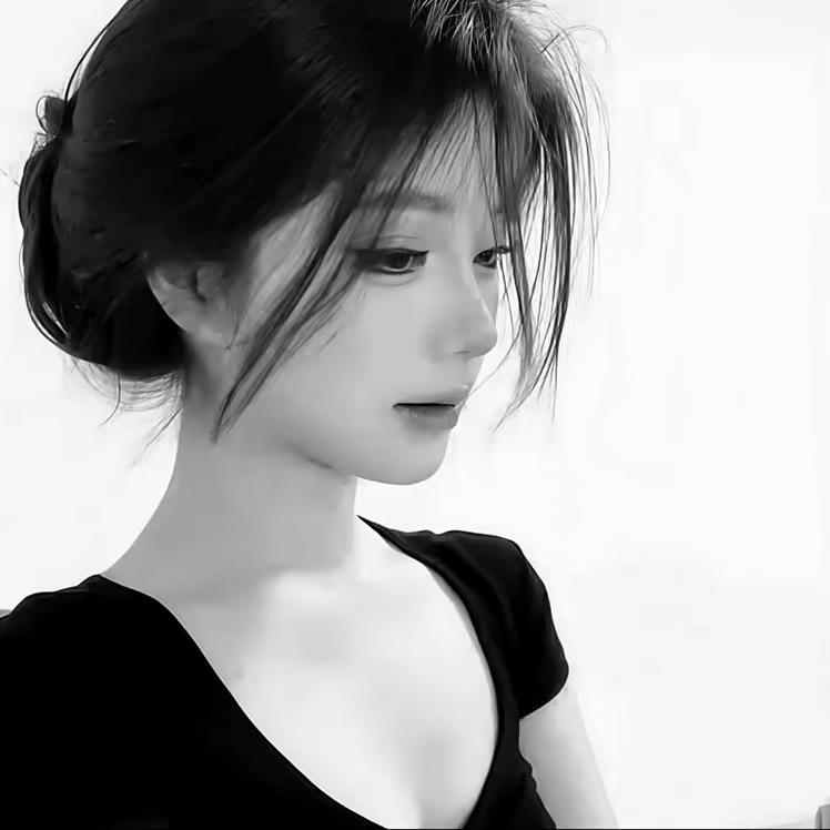 ㅤ心比冰岛冷.