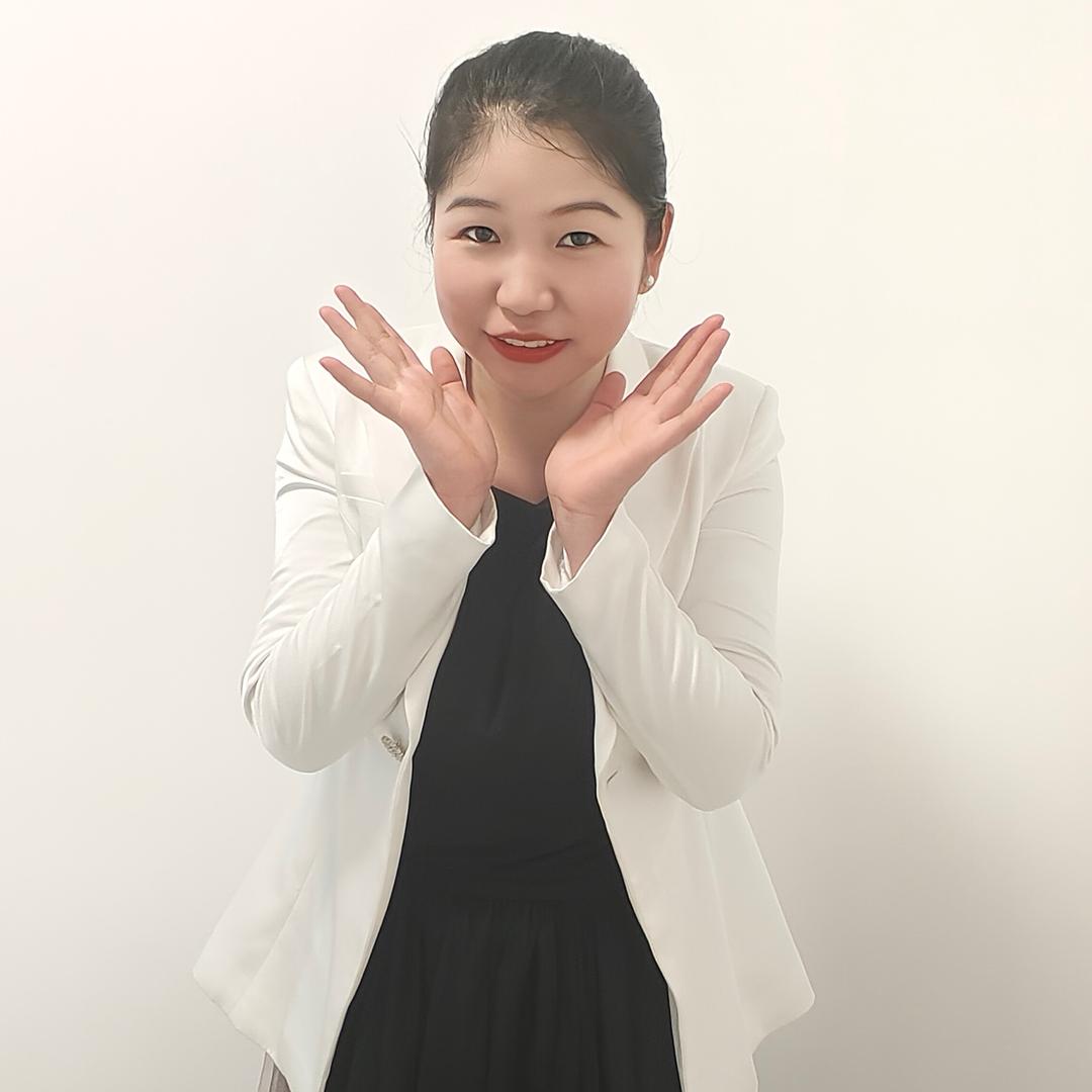 华华梦颜美衣坊（橱窗）
