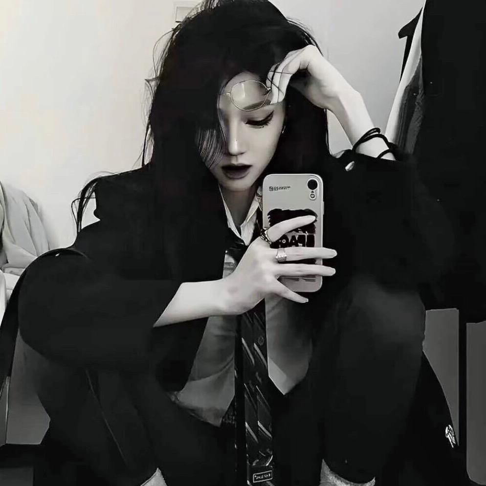 欣崽吖-