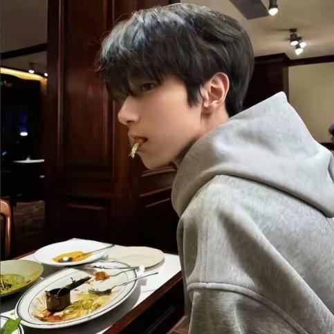 她屠一座城 我屠十座城