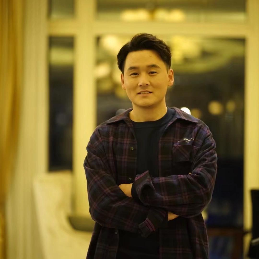 白丁不白给