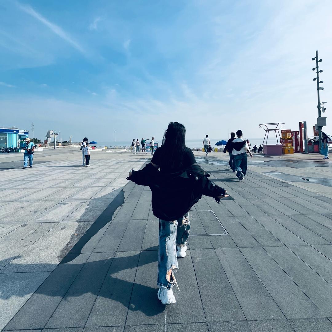 阿     雯