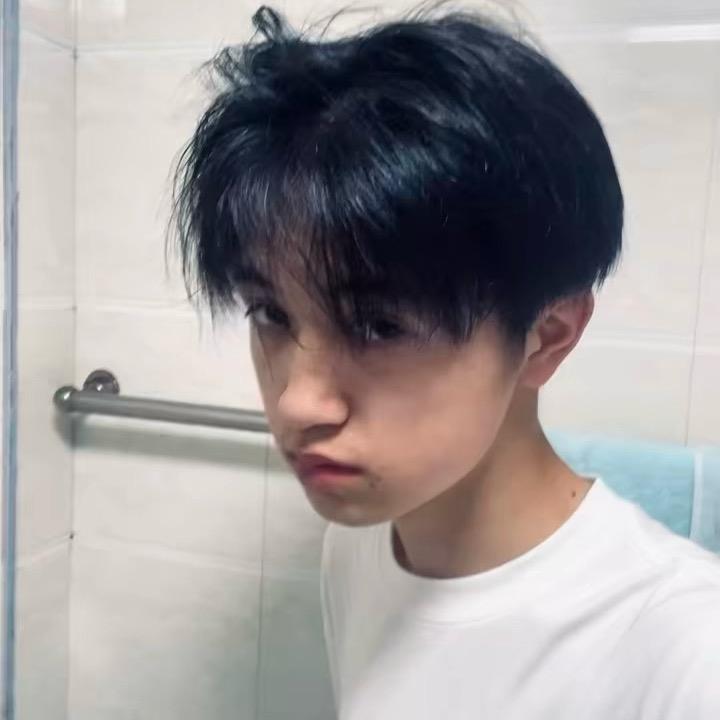 碧云门窗-小刘