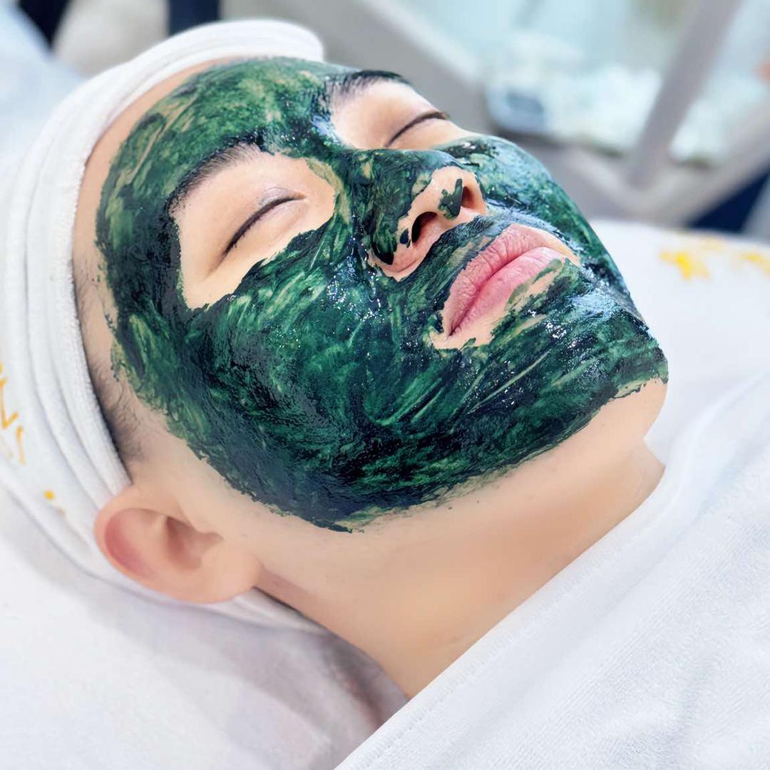 伊麗雪颜皮肤管理中心店长