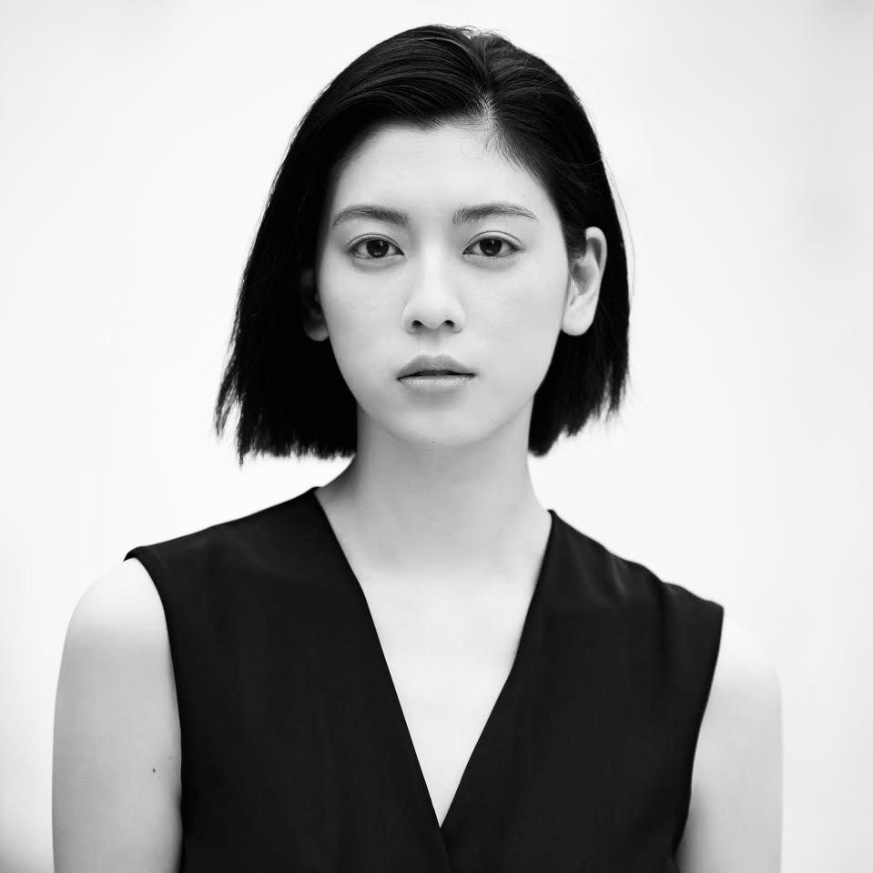 三吉彩花