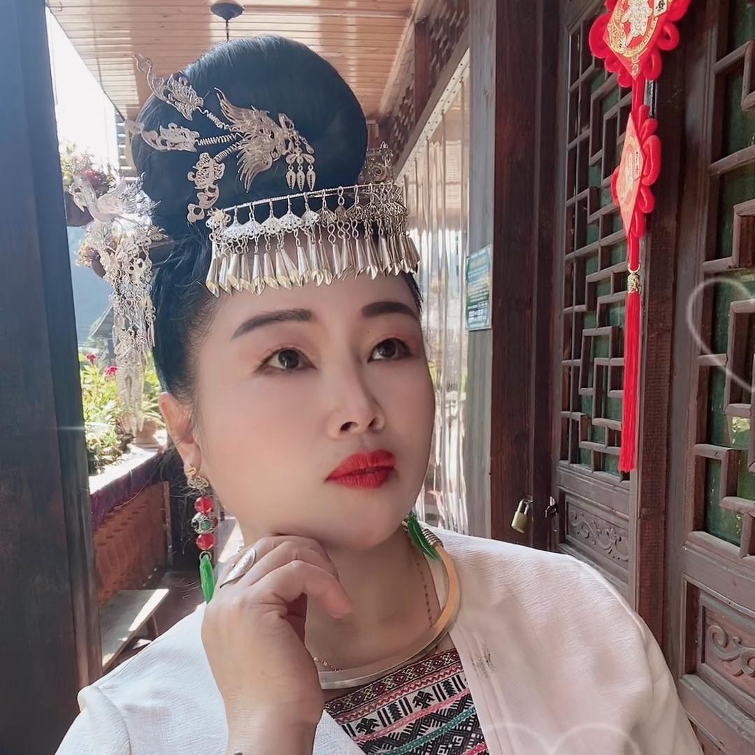 侗家妹土菜馆