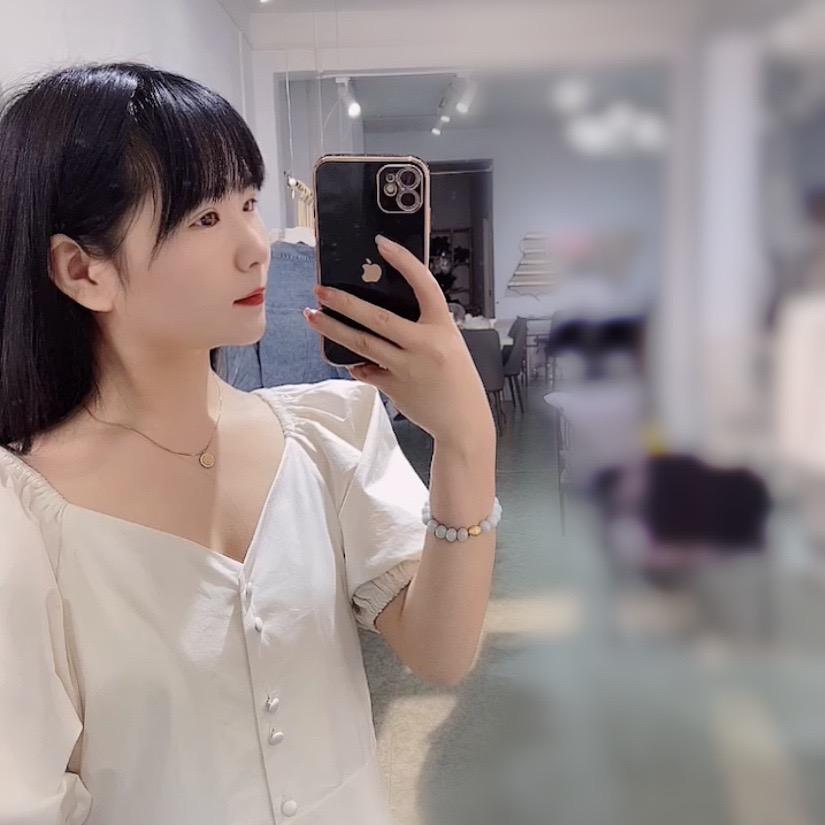 这姑娘是凌薇