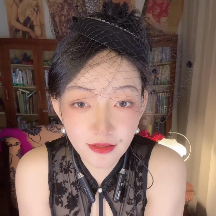 姜莱.