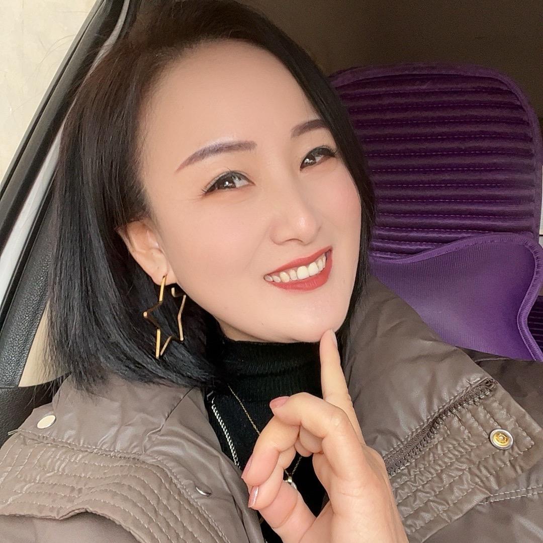 麦子呀的《橱窗》