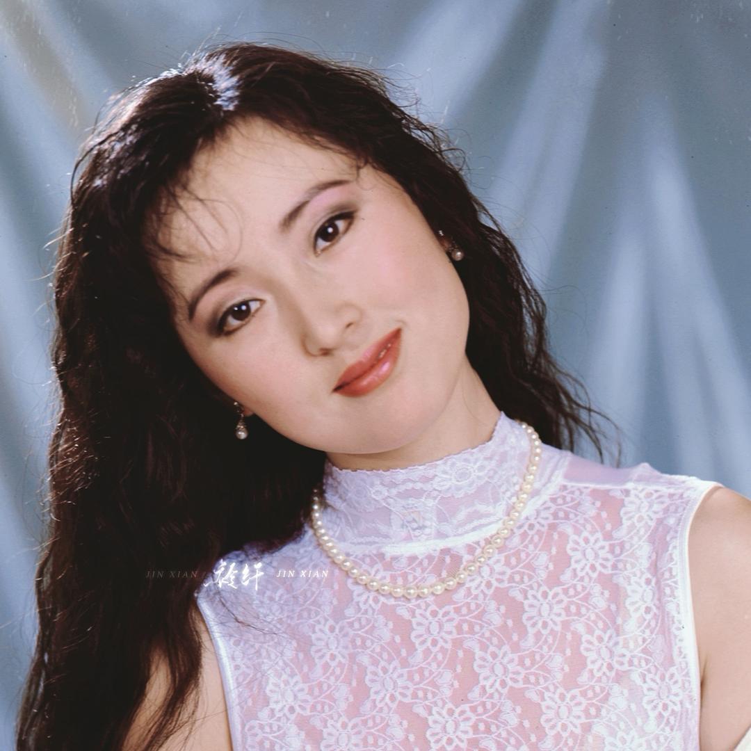 衿纤