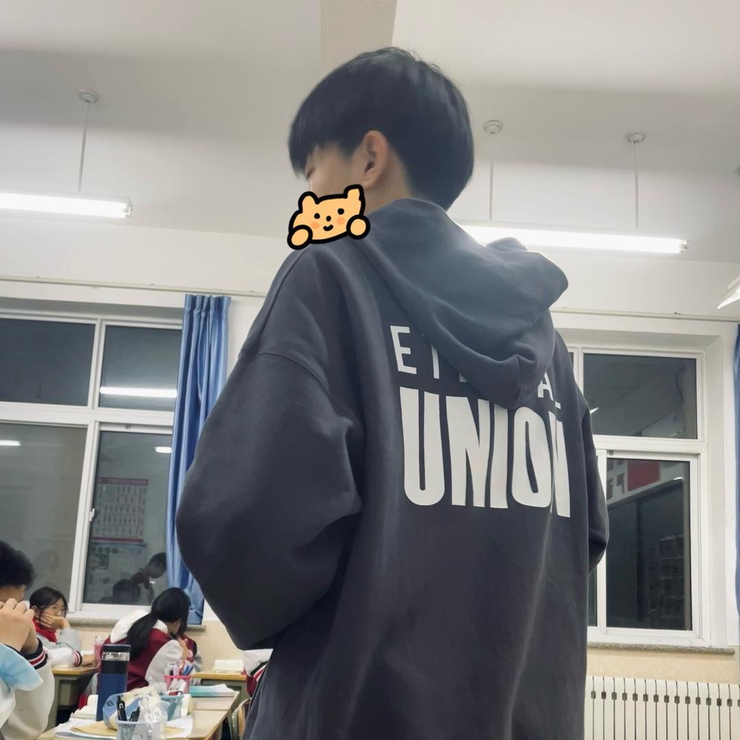 王哪跑😝