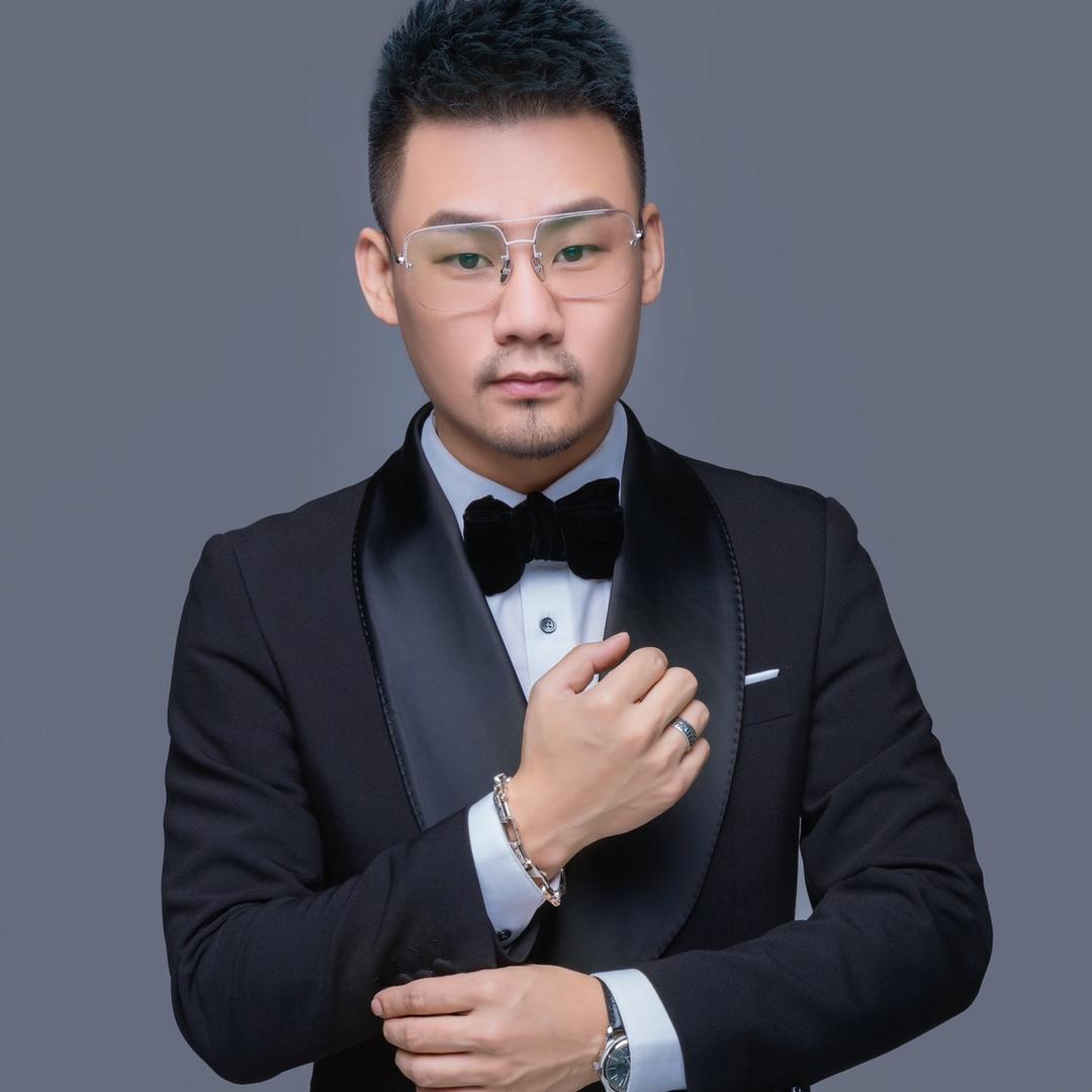 主持人建明(好声音课堂)