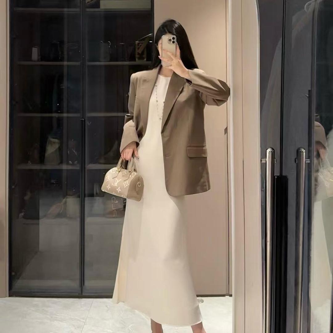 绘宝轻奢女装