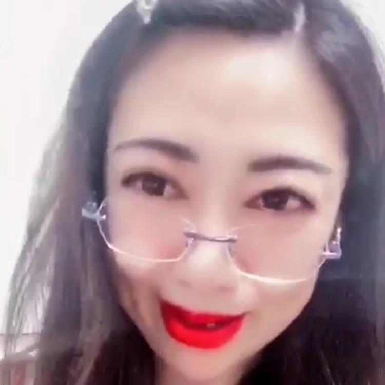 小莉