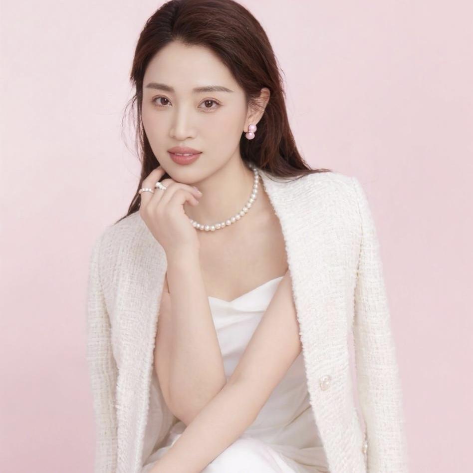 美业艳子《艾丽芙》