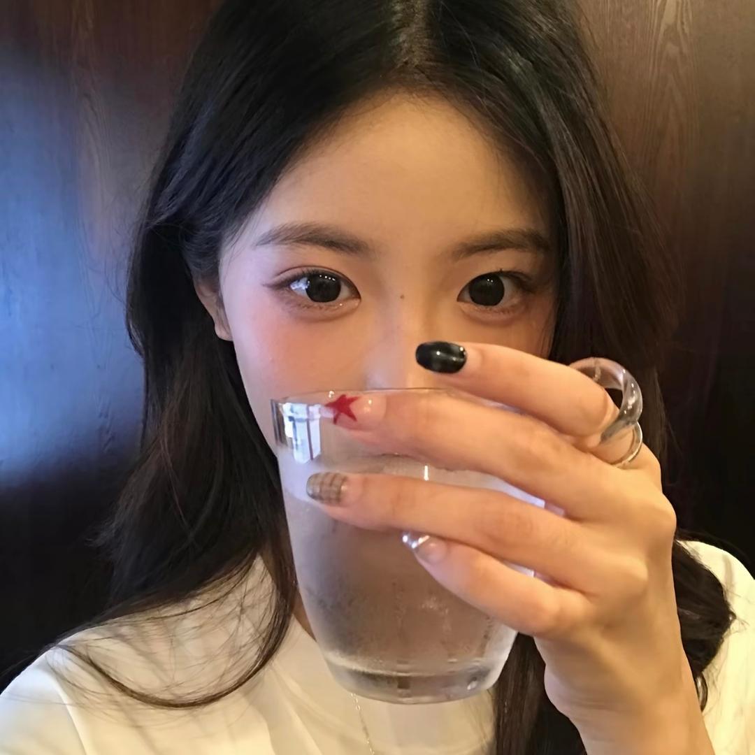 ˣᵘᵃⁿ☡𐰁ᶻ ⌁