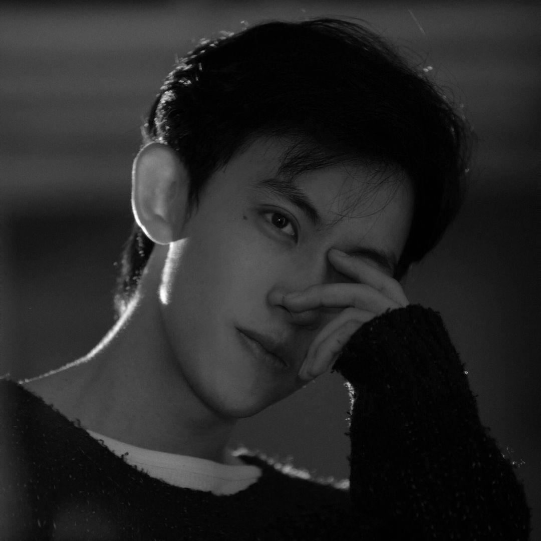 平平无奇小天才。