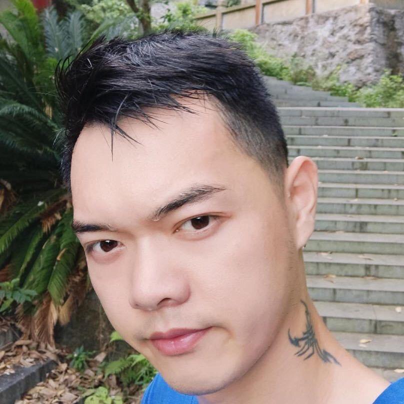 大花臂潇教主