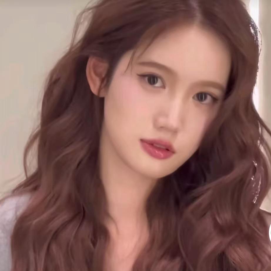 罗曼蒂克，啊伟